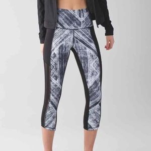 Lululemon Cropped Legging hot To Street